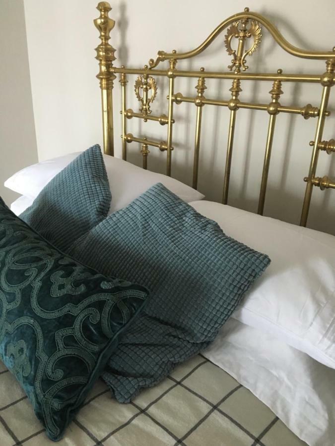 The Carriage House Flat - Downtown Paris Canada المظهر الخارجي الصورة