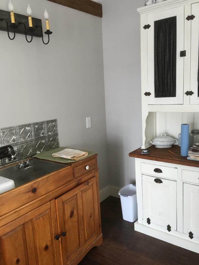 The Carriage House Flat - Downtown Paris Canada المظهر الخارجي الصورة